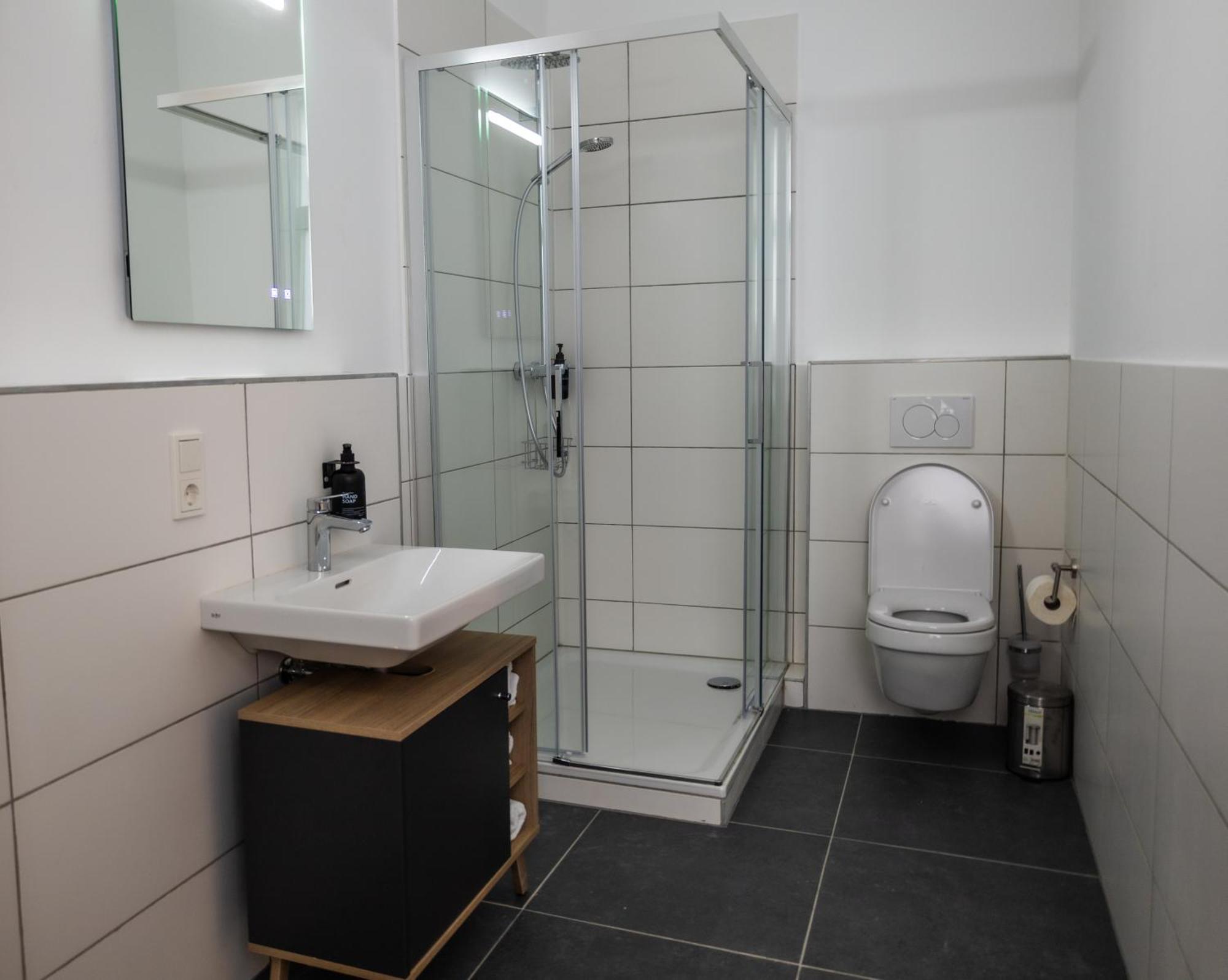 Hln Apartments Am Bahnhof ซาร์บรึคเคน ภายนอก รูปภาพ